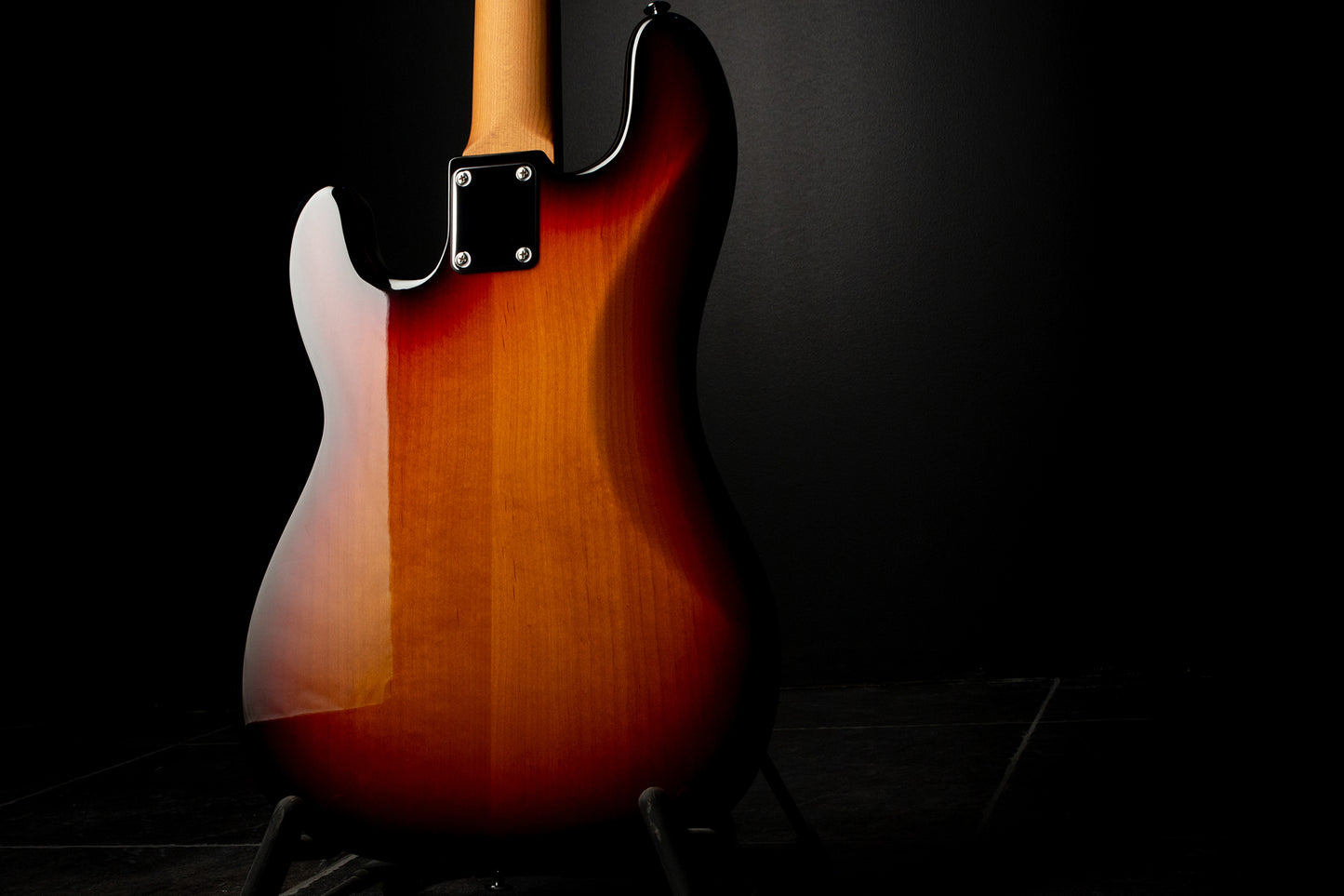 Suhr Classic P Black / Rosewood