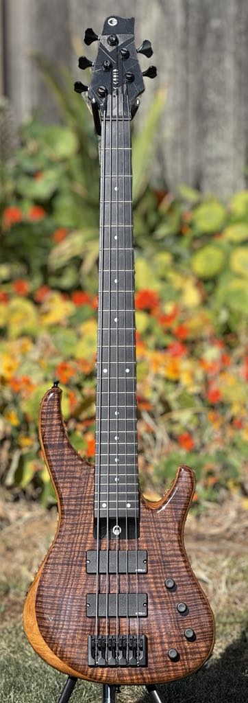 G Gould GGi5 Figured Walnut