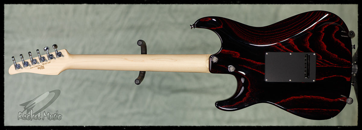 Anderson Classic Black w/ Red Dog Hair