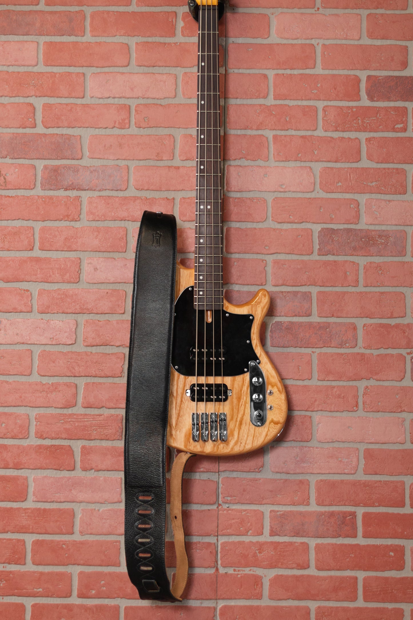 Levy's M4GF-BLK 3.5" Garment Leather Strap, Black