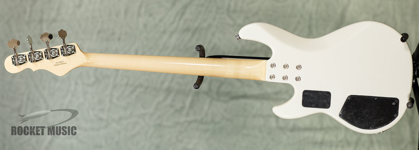 G&L L-2000 Pearl White / Ebony