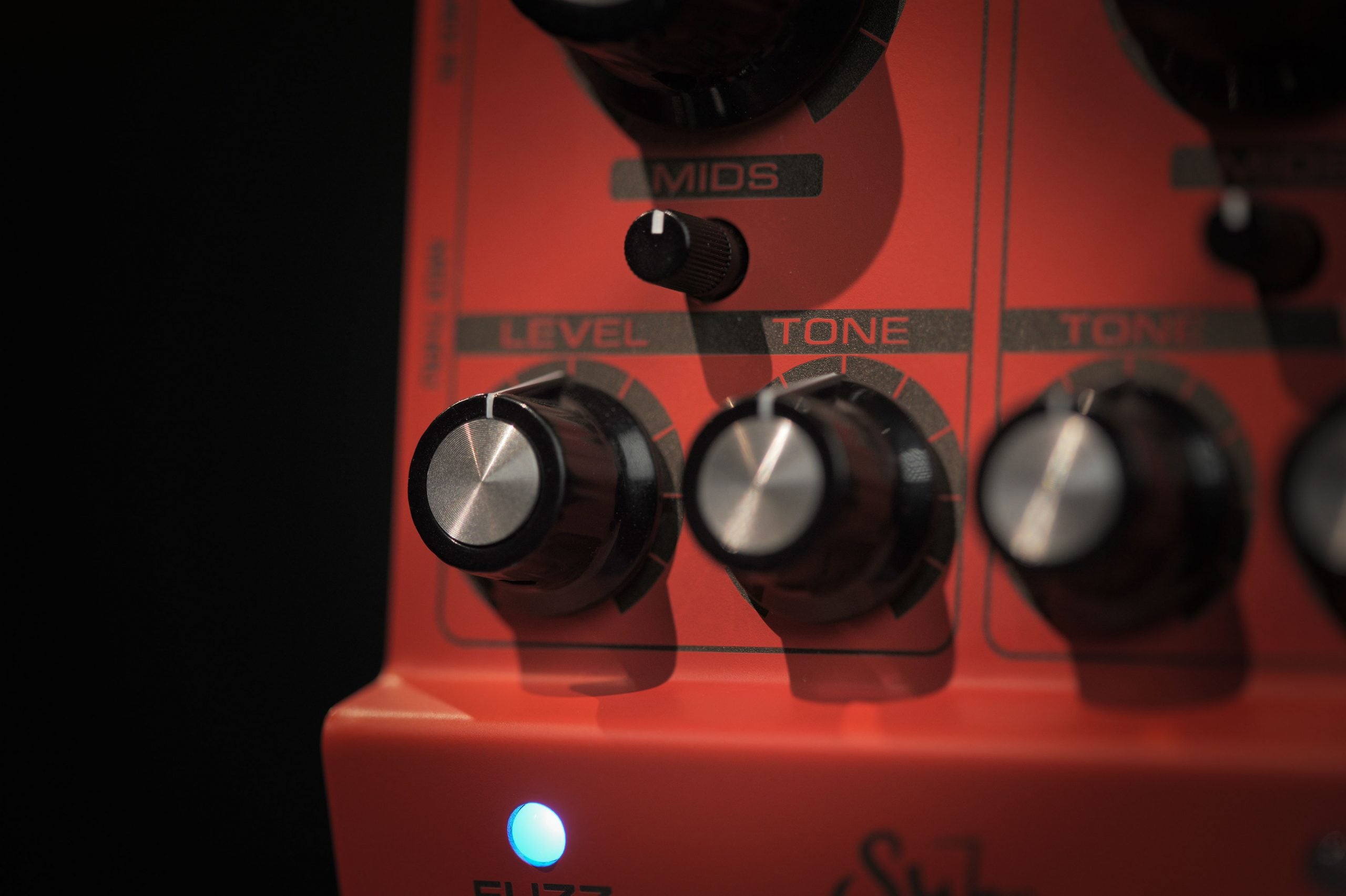 Suhr Thornicus Fuzz - Ian Thornley Dual Channel Octave Fuzz Pedal