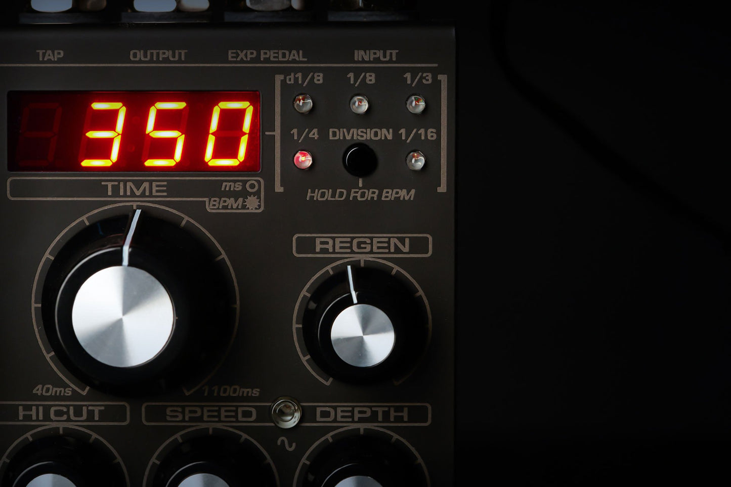 Suhr Dark Discovery Analog Delay Pedal, Black Edition