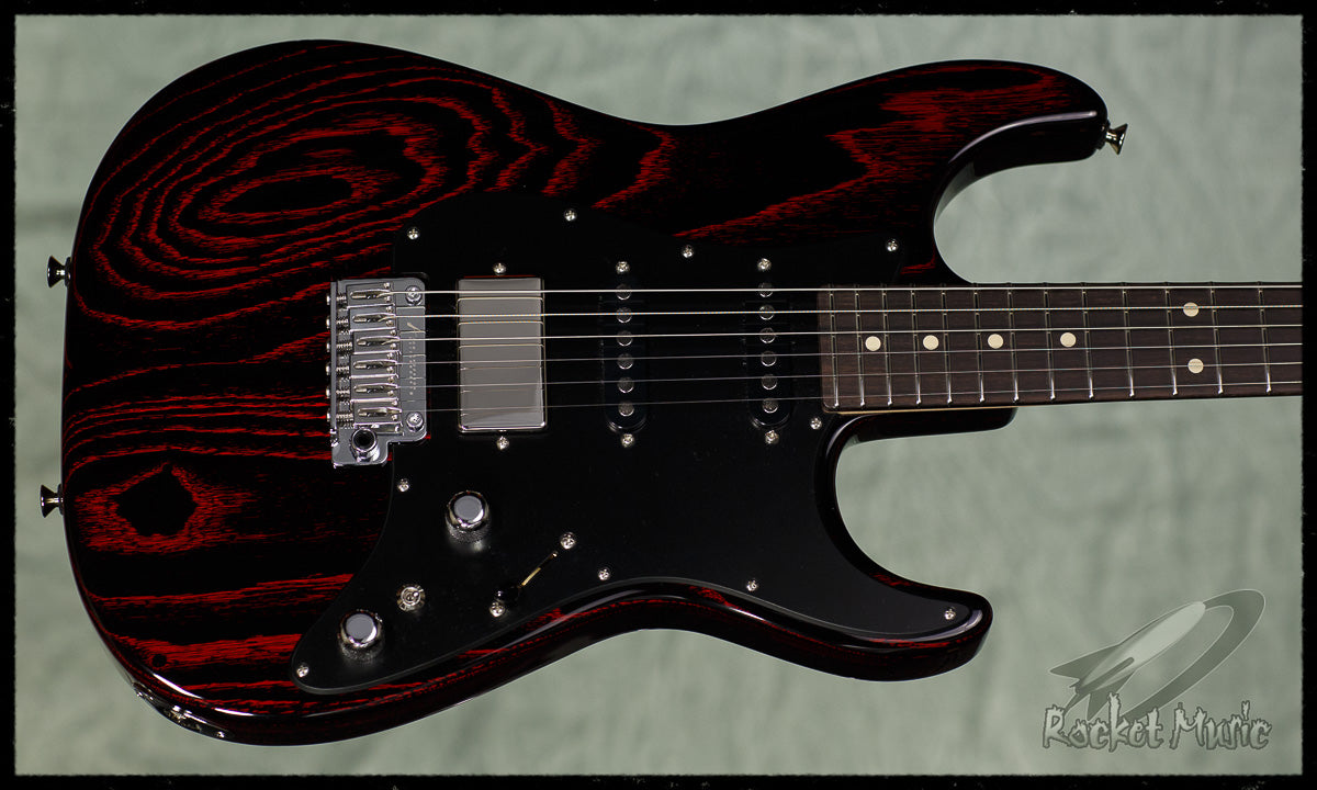 Anderson Classic Black w/ Red Dog Hair