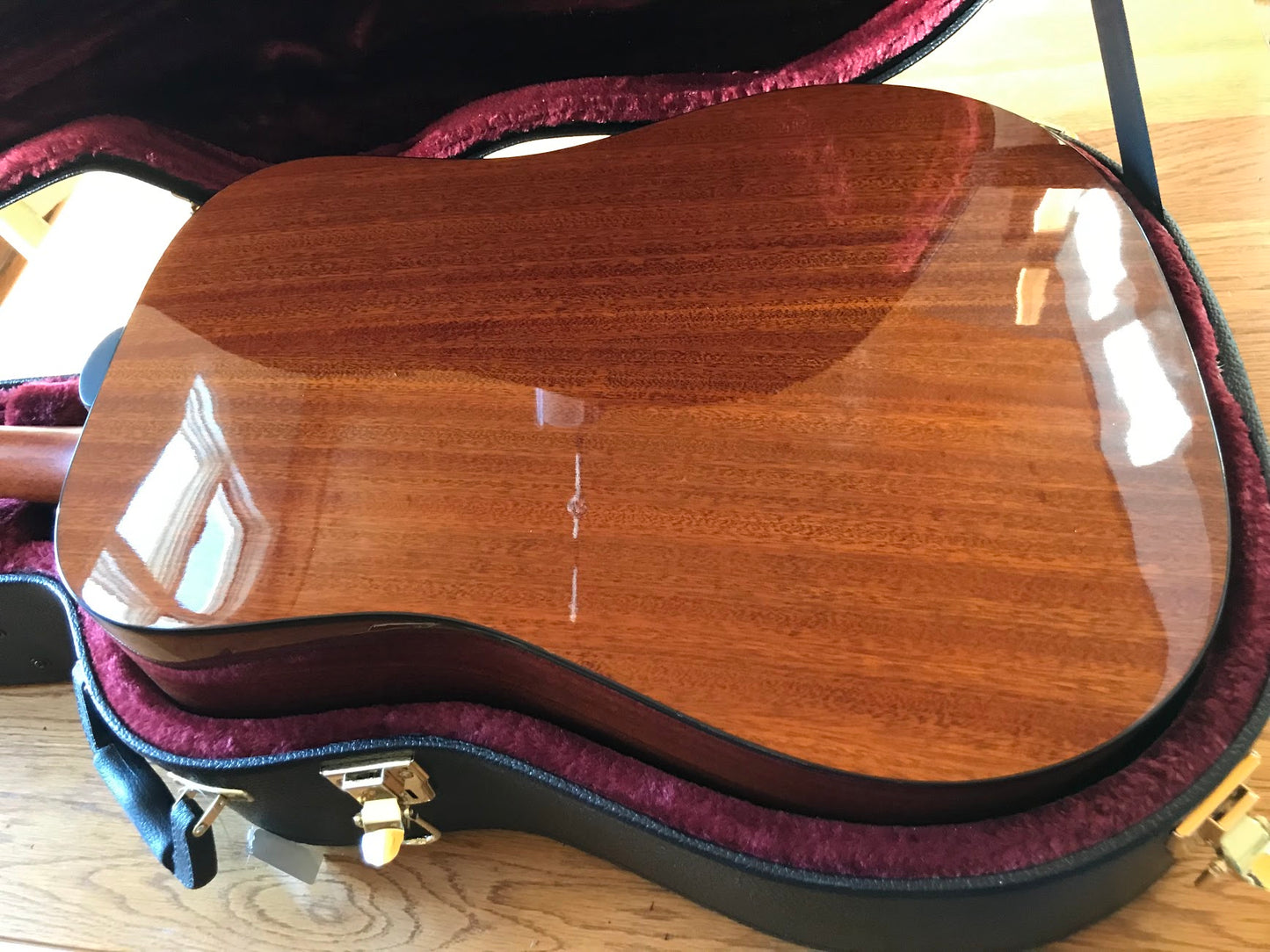Acoustic Guitar (Guild AD) D-125 Natural w/ Case