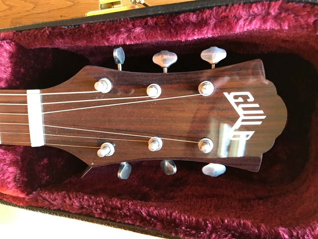 Guild AD F-130 Natural w/ Case