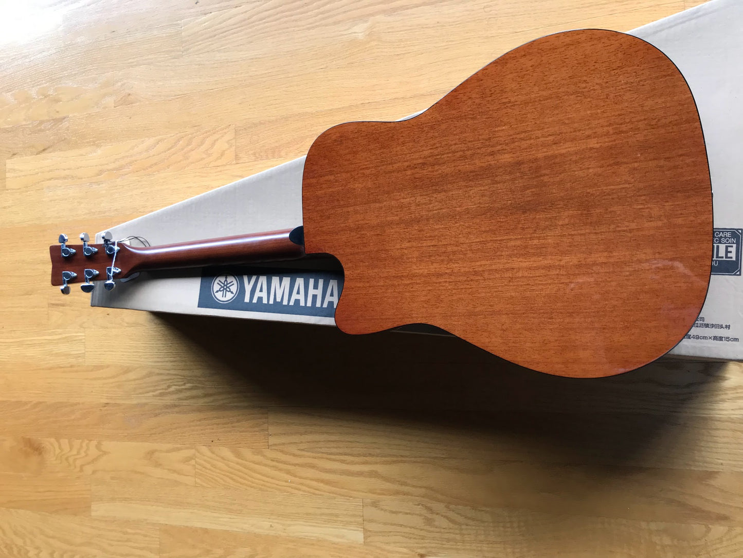 Yamaha FGX700SC Brown Sunburst Acoustic Guitar Folk Cutaway Ac/El, System 55T,